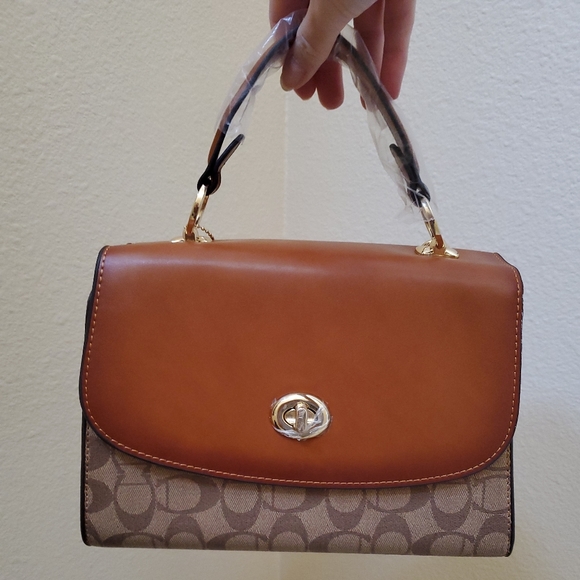 Luxury Women's Handbags - Picture 9 of 13